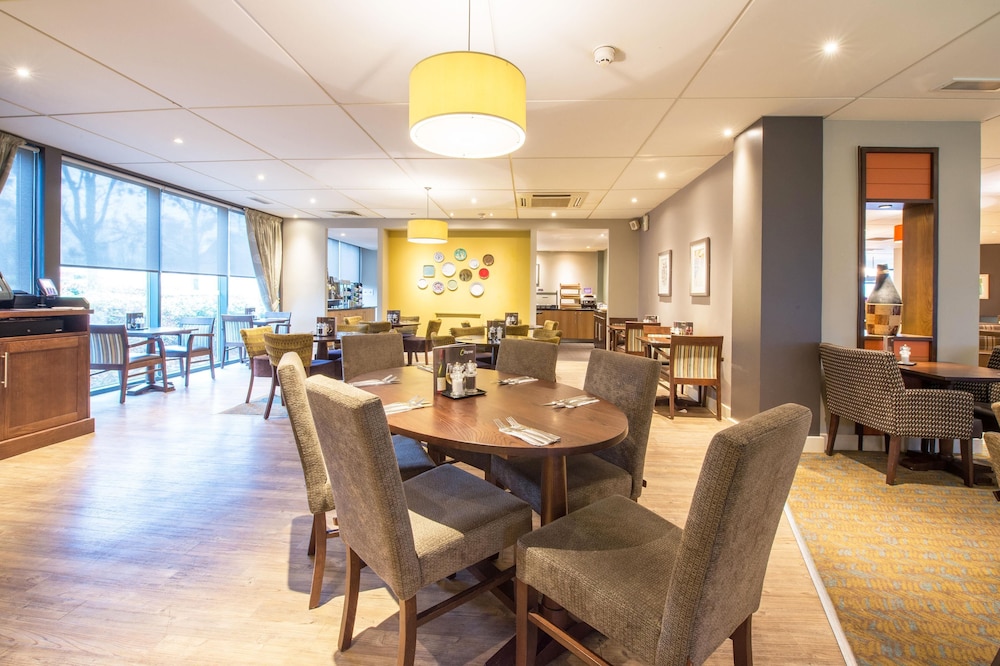 Premier Inn Portsmouth Port Solent 52/69