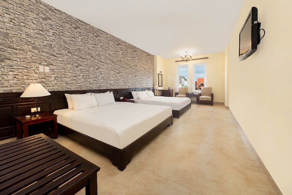 Gold Coast 14/50