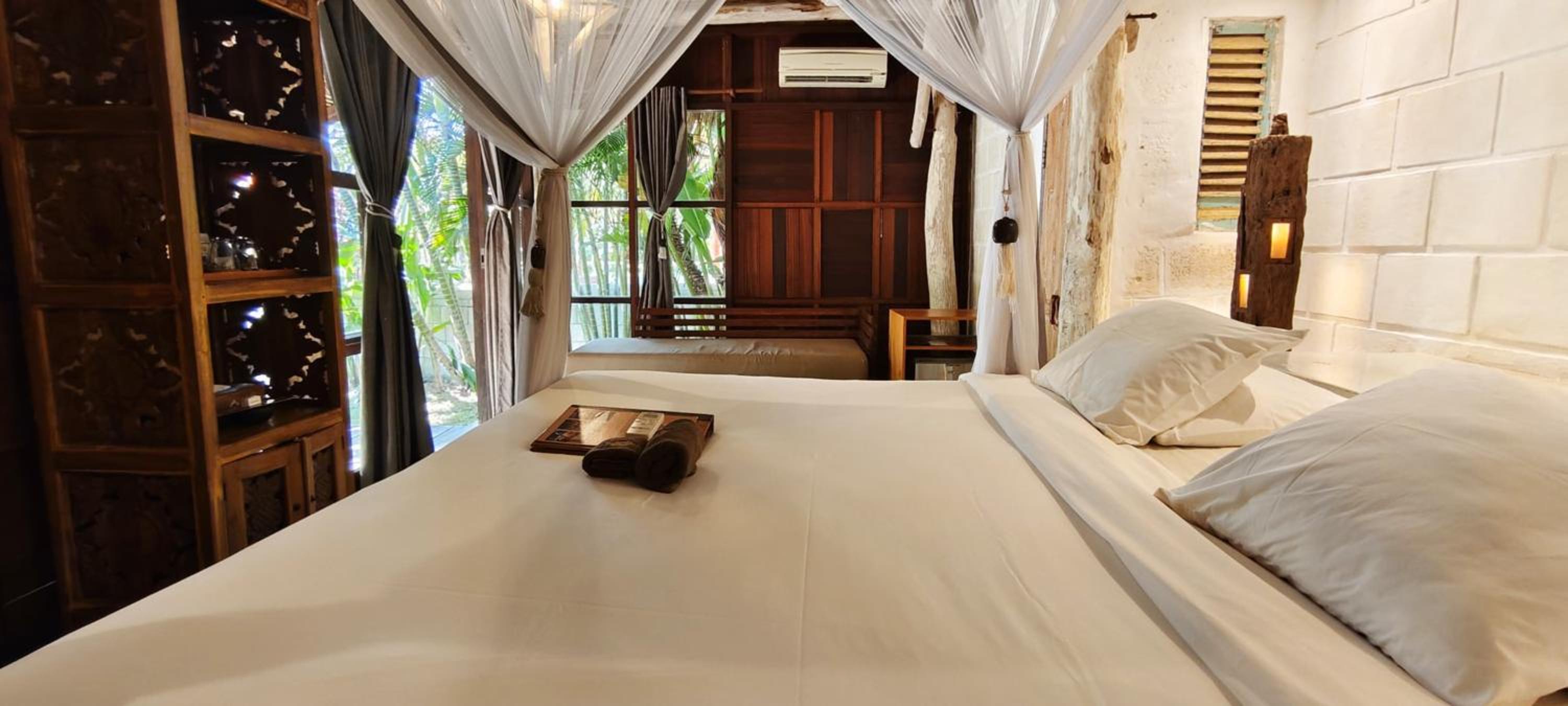 Classic, Lodge, King Bed