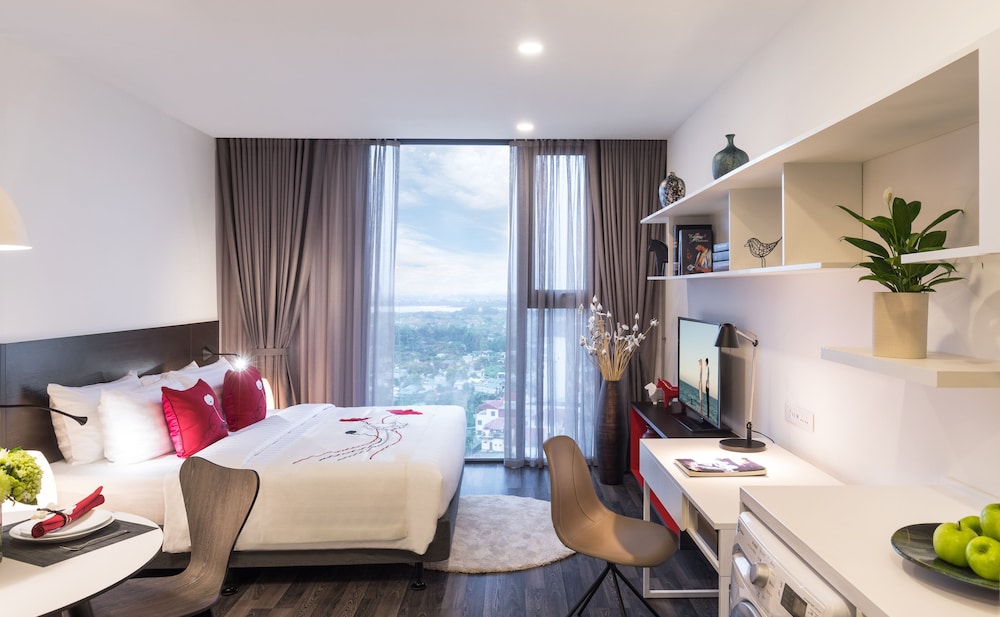 Somerset West Point Hanoi 30/39