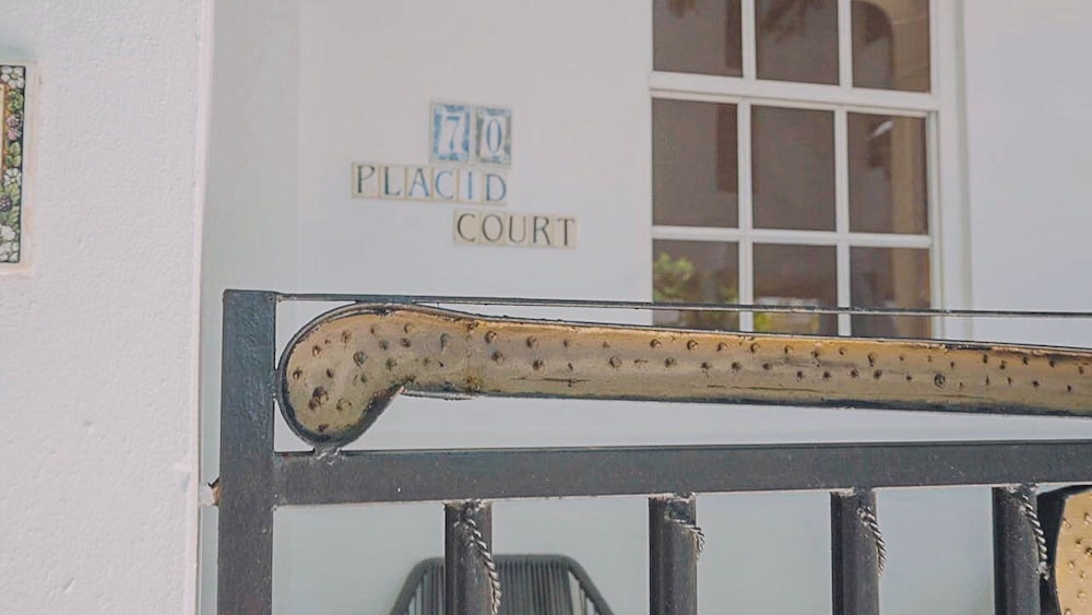 Placid Suites (ex. HM Suites) 5/50
