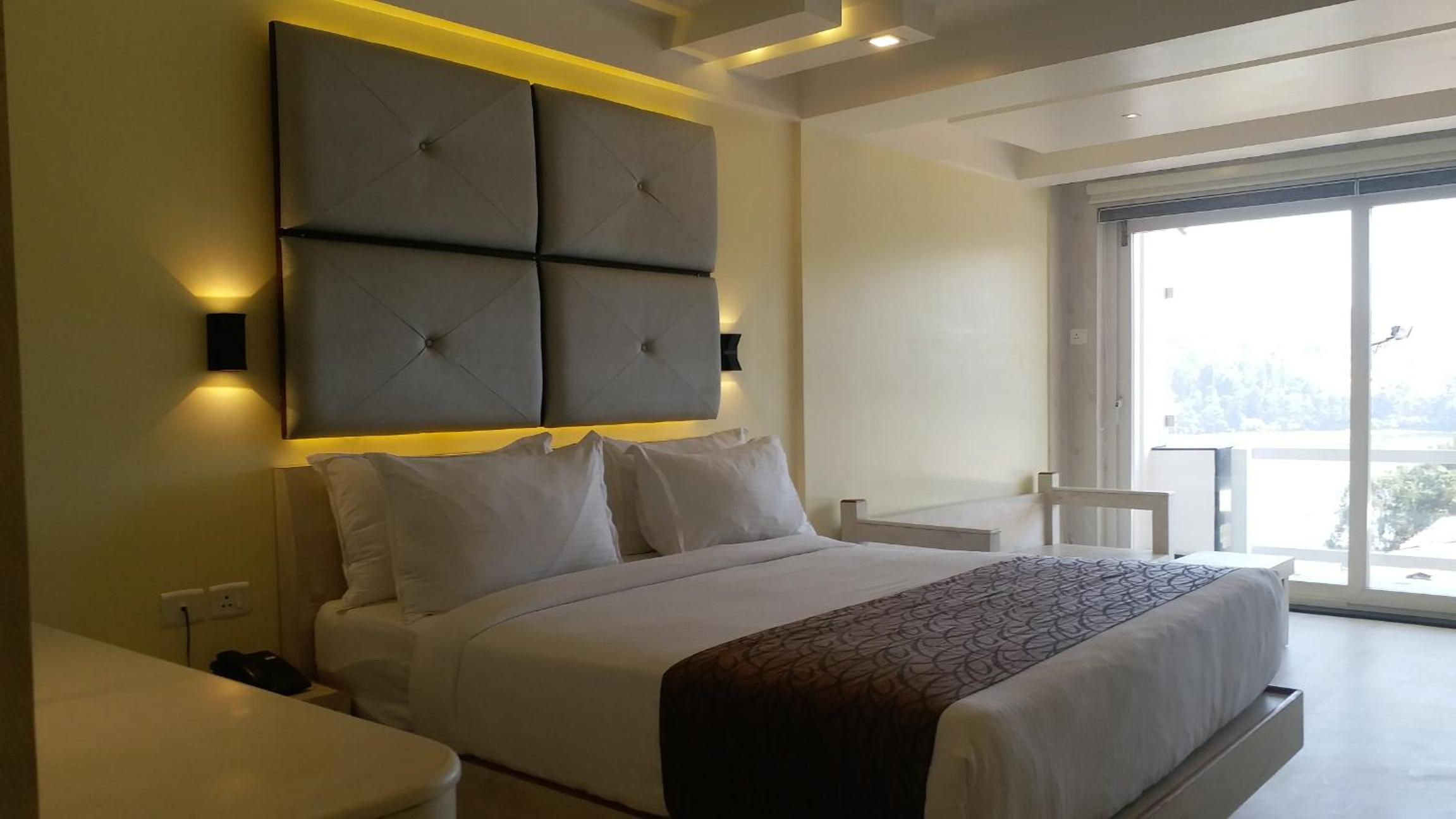 HOTEL DARSHAN 19/55