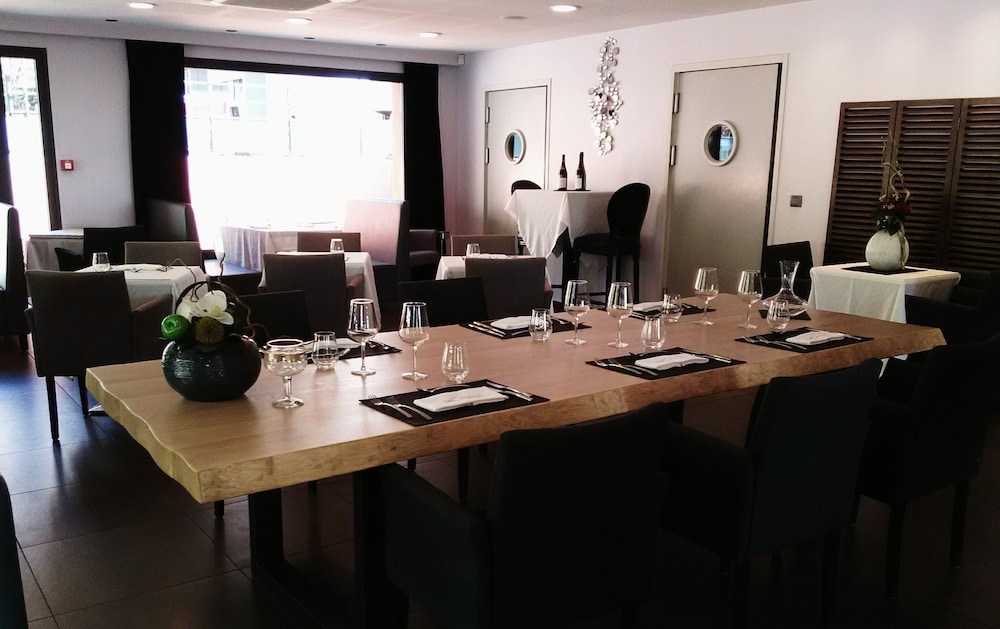 restaurant-cafeteria