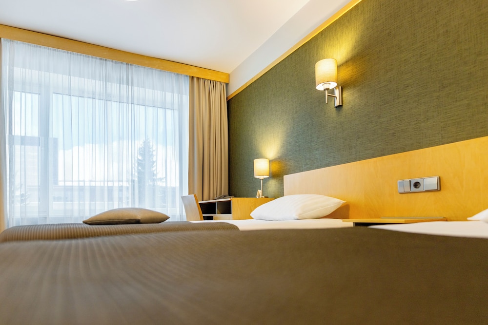 Tartu Hotel 9/81