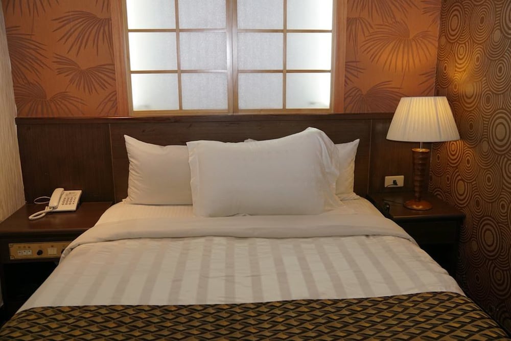 Dahshin Hotel 11/67