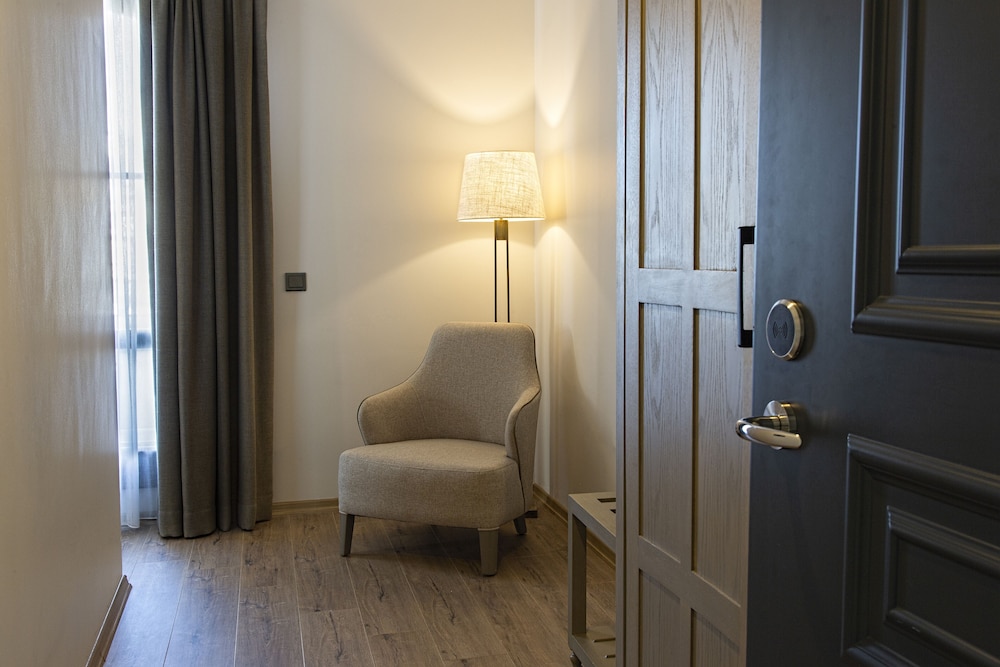 Mest Hotel 26/46