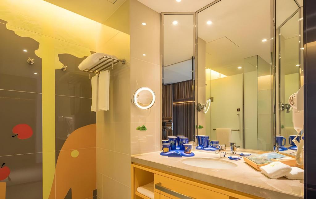 Chimelong Xiangjiang Hotel (Guangzhou Chimelong Safari Park) 42/47