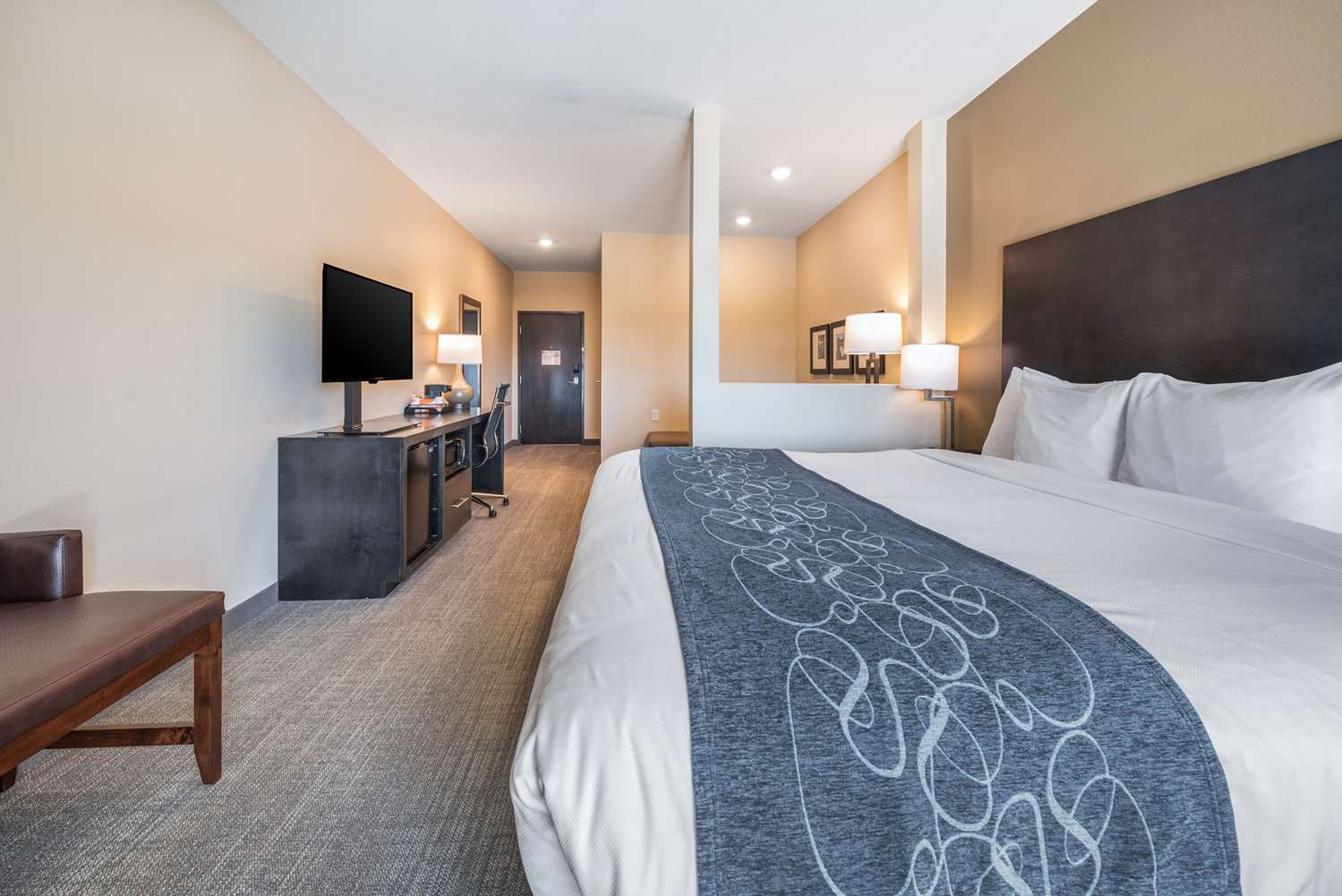 Comfort Suites Marysville Columbus Northwest 4/24
