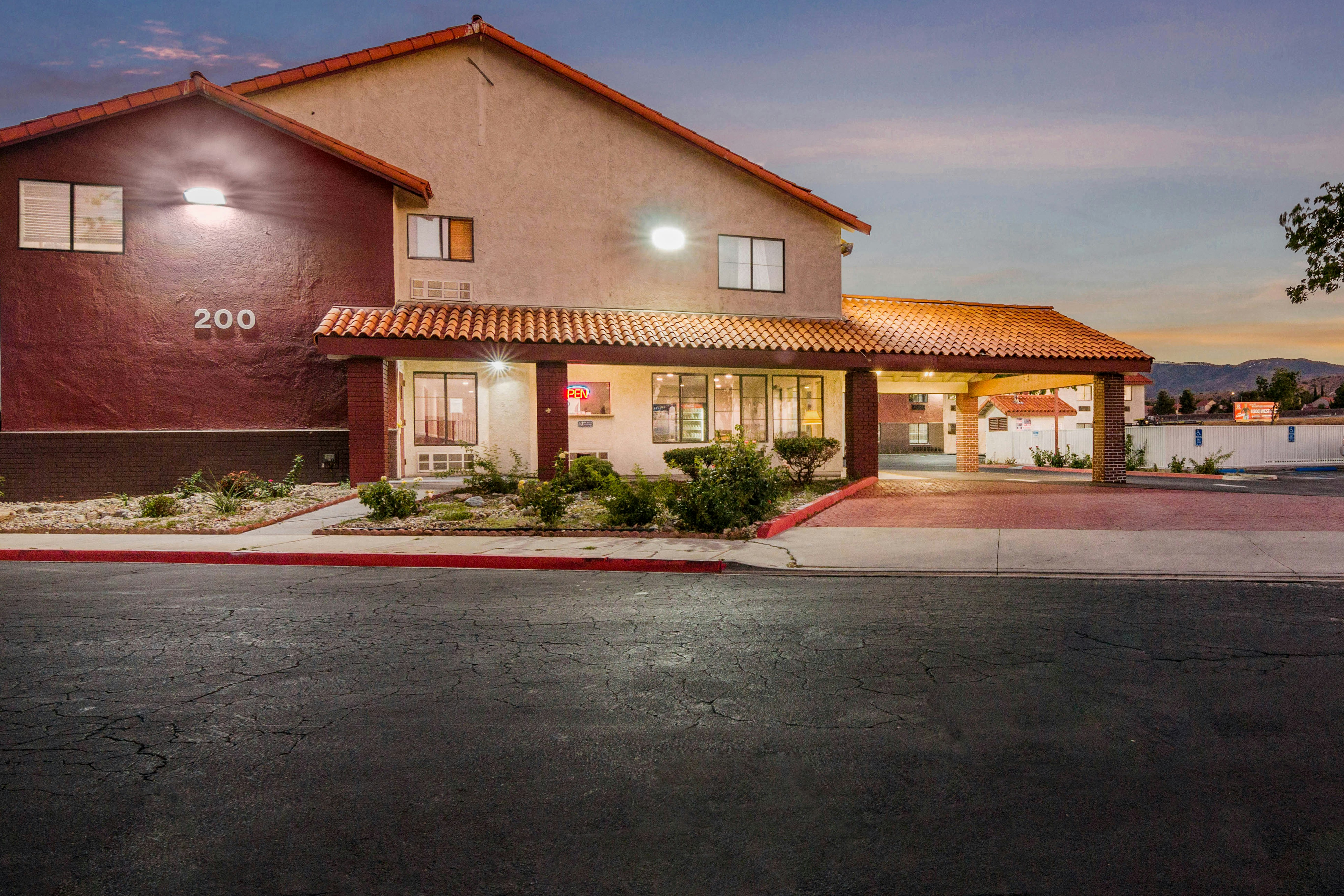 Red Roof Inn Palmdale 7/30