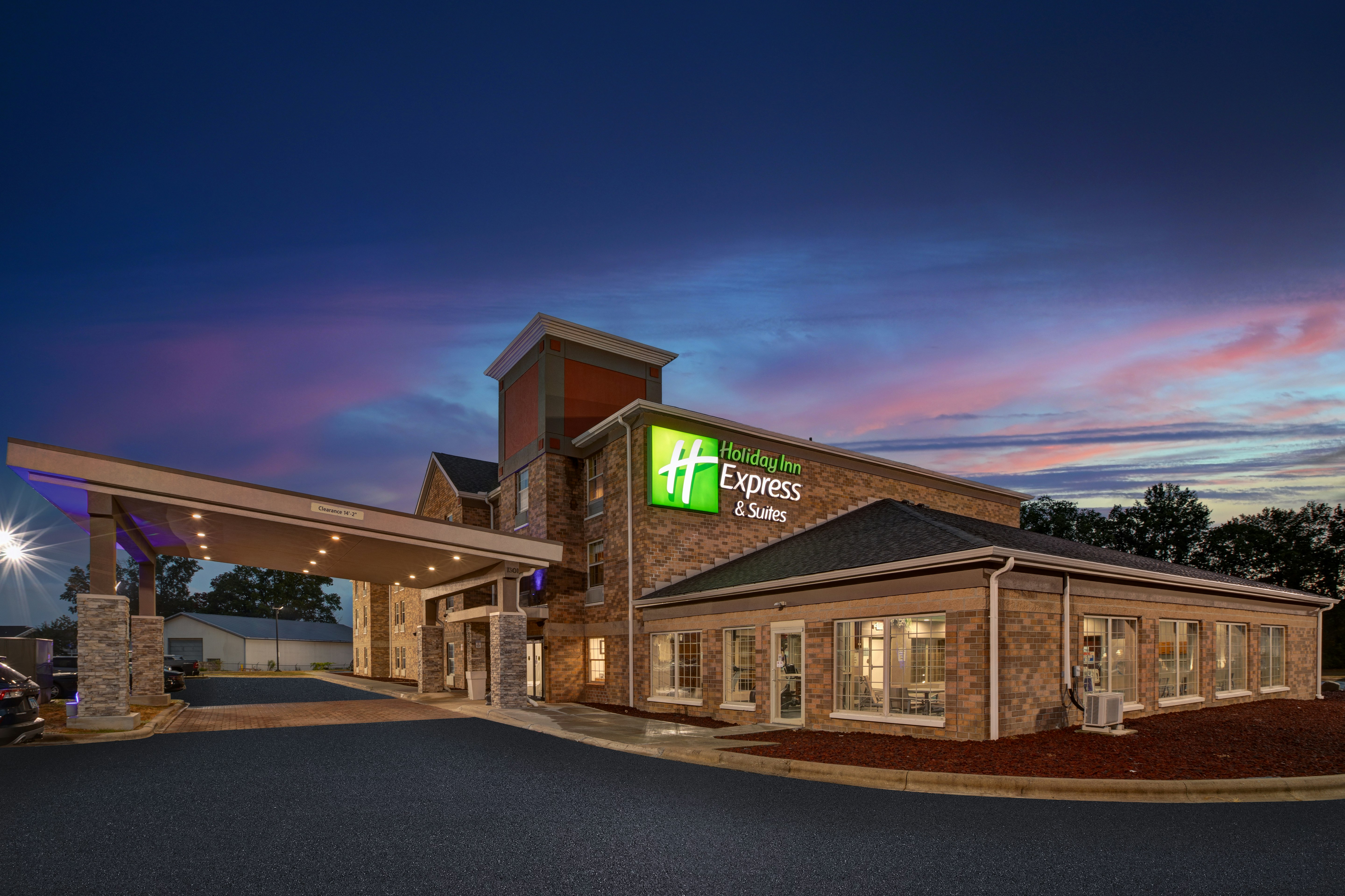 Holiday Inn Express Hotel Suites Sunbury Columbus Area 2/57