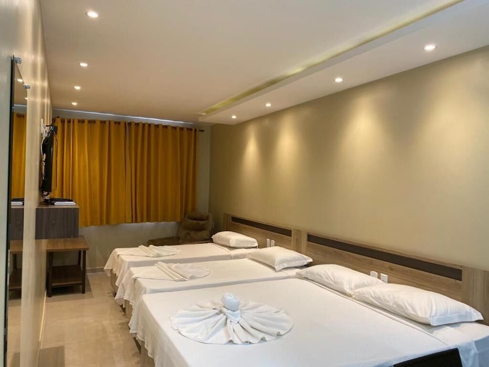 Hotel Sandis 19/37