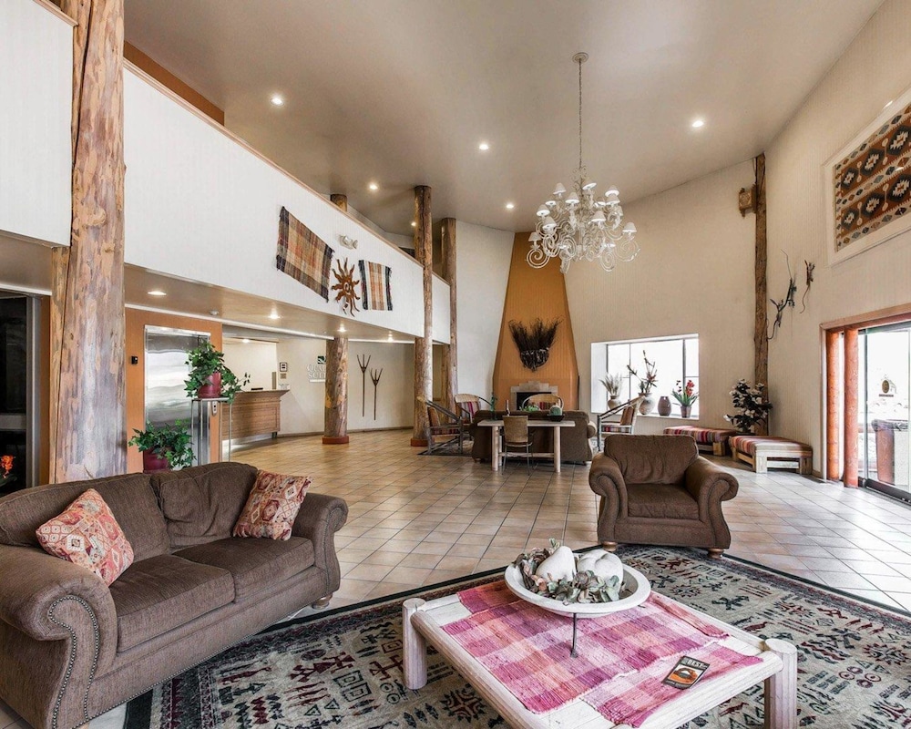 Quality Suites Moab near Arches National Park 35/42