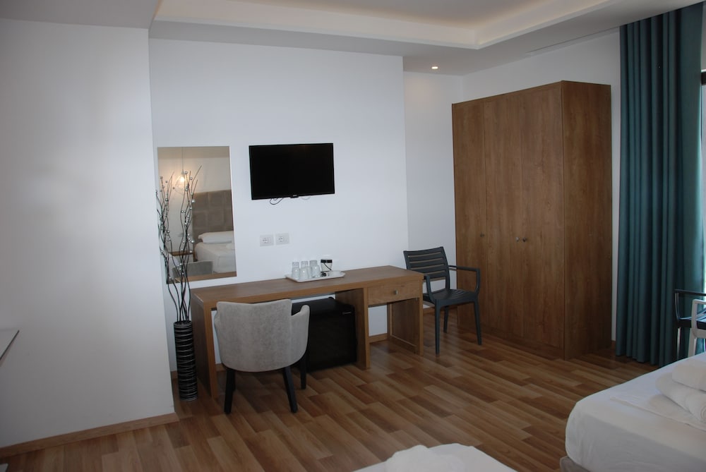 Bianco Hotel 52/61