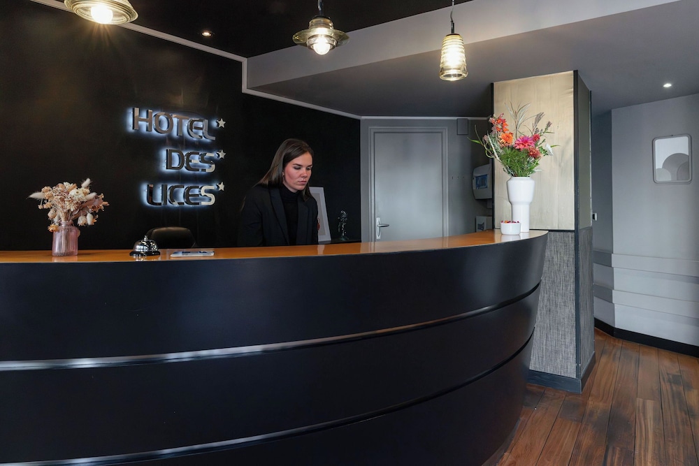 Hotel Des Lices 10/66