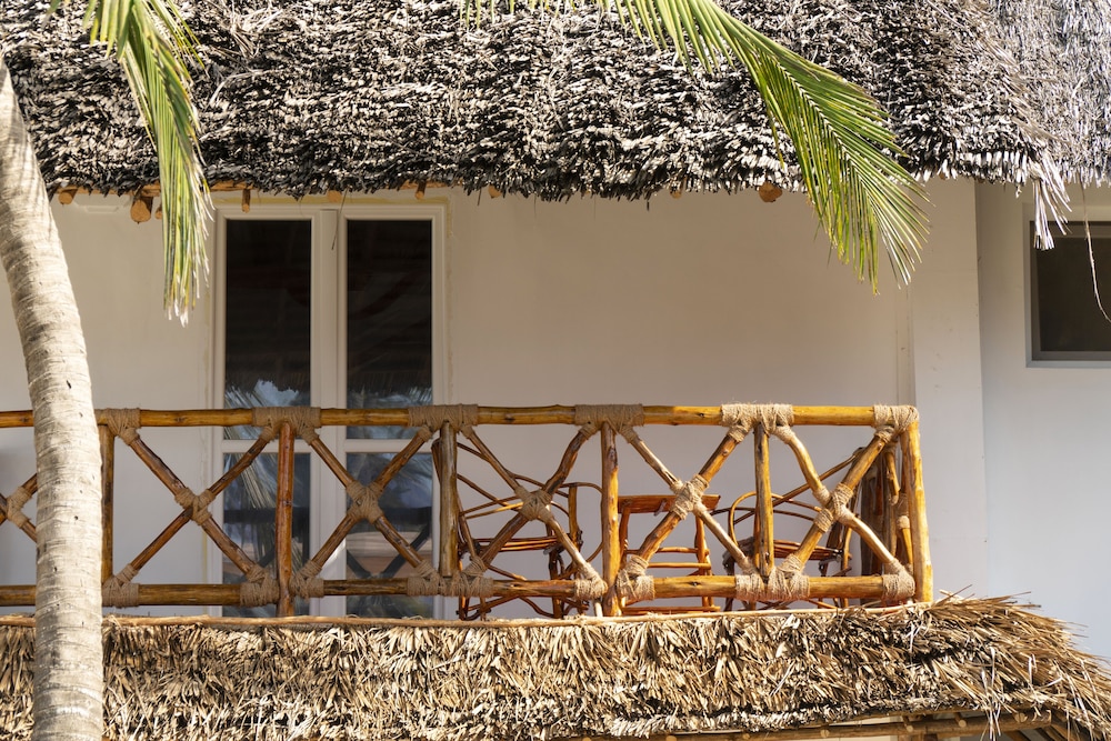 AHG Dreams Bay Beach Hotel - Adults Only 34/45