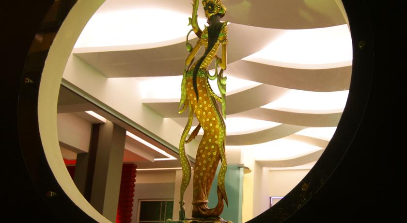 Hotel Savali 12/19