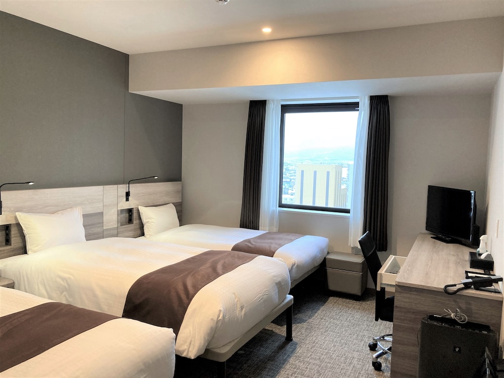 ROOM, TRIPLE