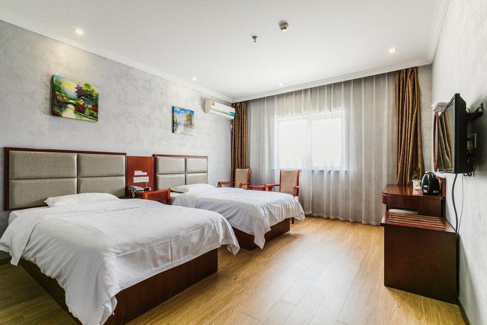 Standard, Twin Beds, GreenTree Inn Shanghai Huinan Jinghai Road Express Hotel 2/2