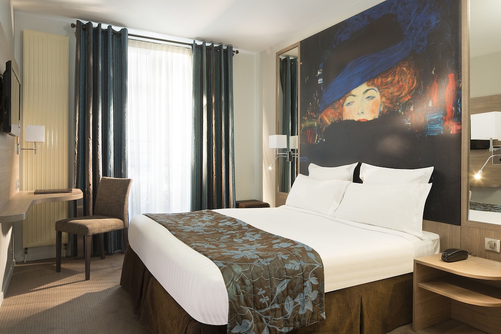 ROOM, TRIPLE