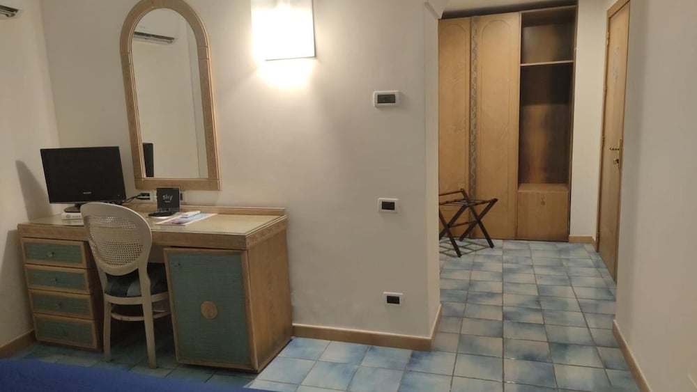 ALBERGO TERME ITALIA 49/70