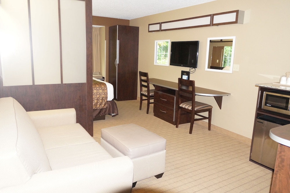 Microtel Inn Suites By Wyndham Cambridge 14/31