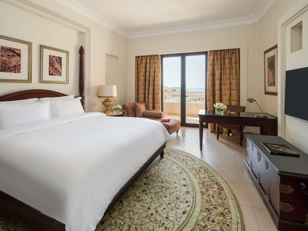 Sofitel Bahrain Zallaq Thalassa Sea and Spa 18/70