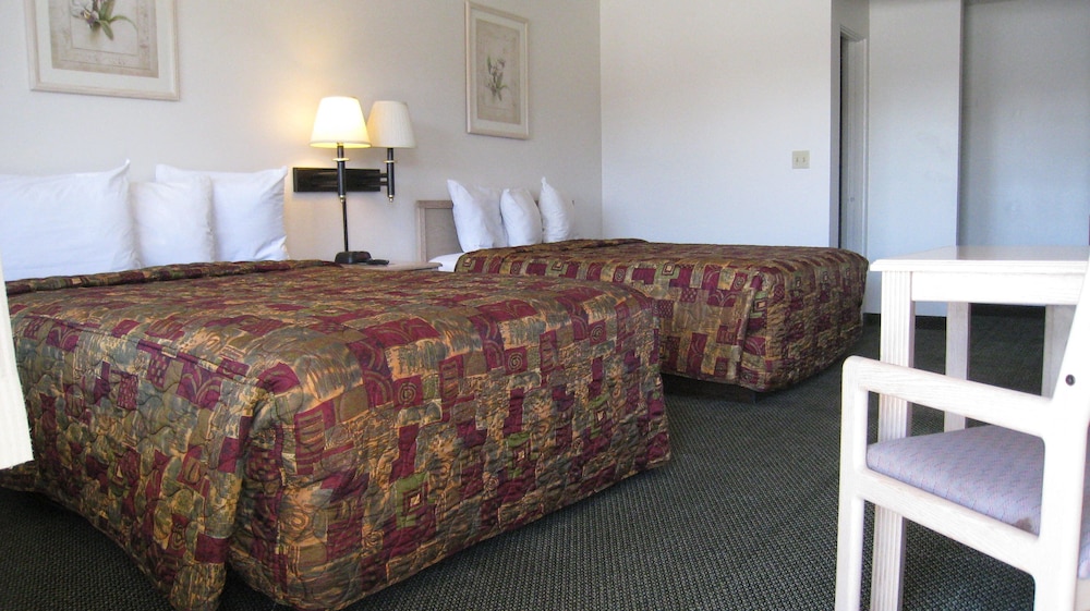 Discovery Inn 15/56