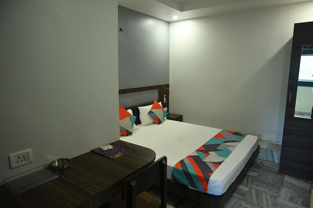 Oyo 3993 Hotel Churuwala Inn 27/54