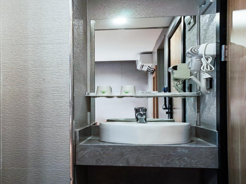 GT Alliance Shanghai Baoshan District shanghai University Qihua Road Metro Station Hotel 18/19