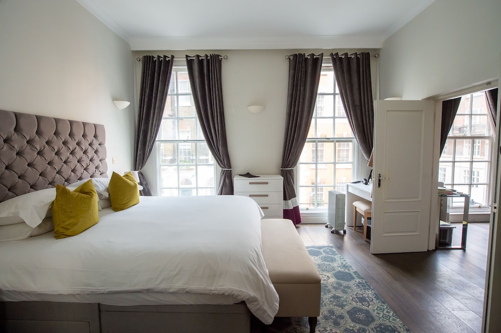 9 Hertford Street Apartments 12/49
