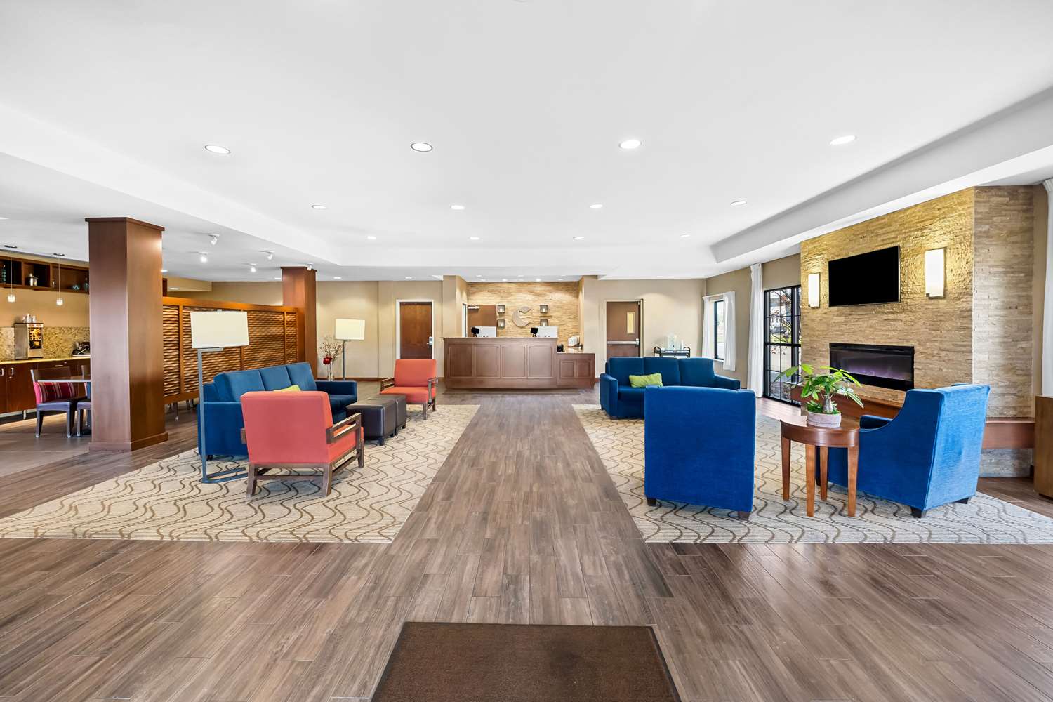 Comfort Inn & Suites West - Medical Center 4/8