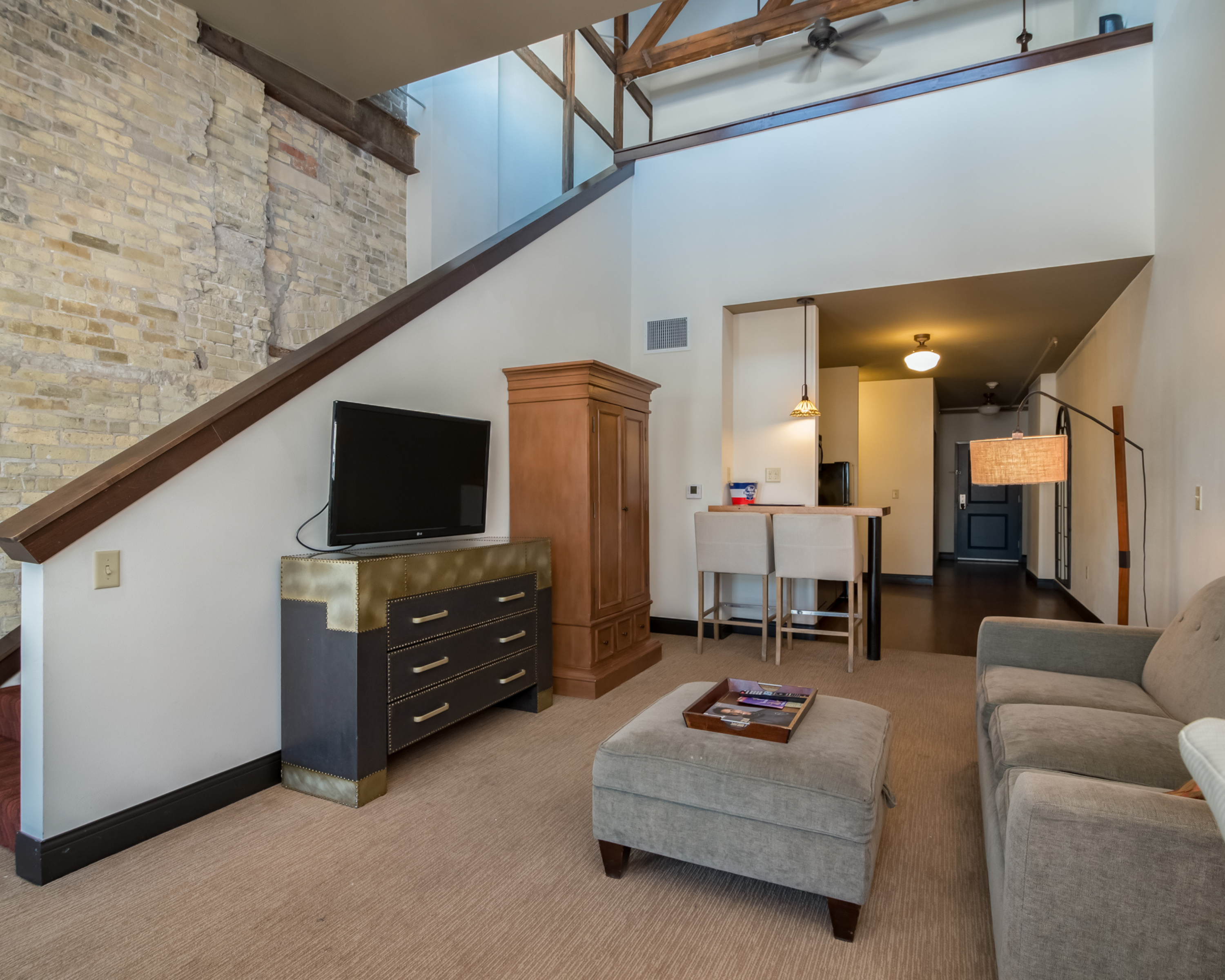 The Brewhouse Inn Suites 56/82