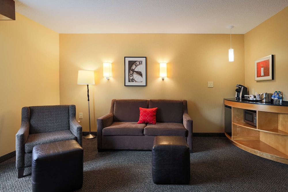 DoubleTree by Hilton Hotel Savannah Airport 34/68