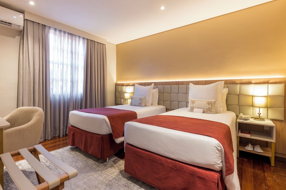 SUPERIOR, TWIN BEDS