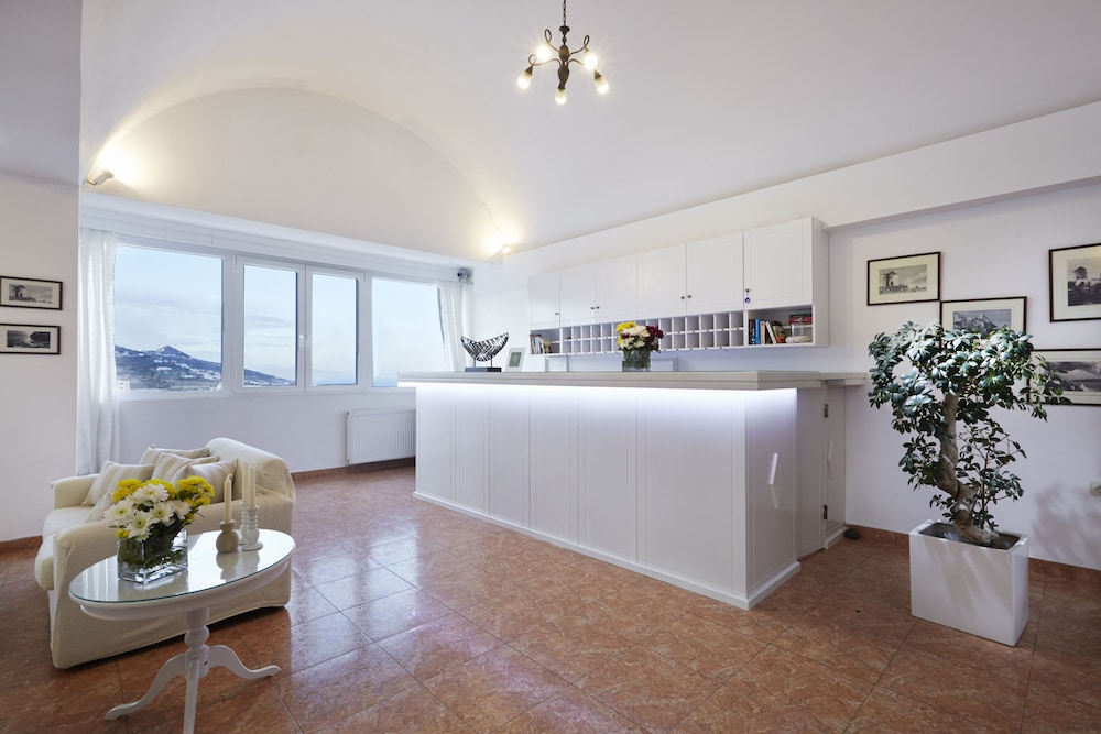 Milos Villas Hotel 4/34