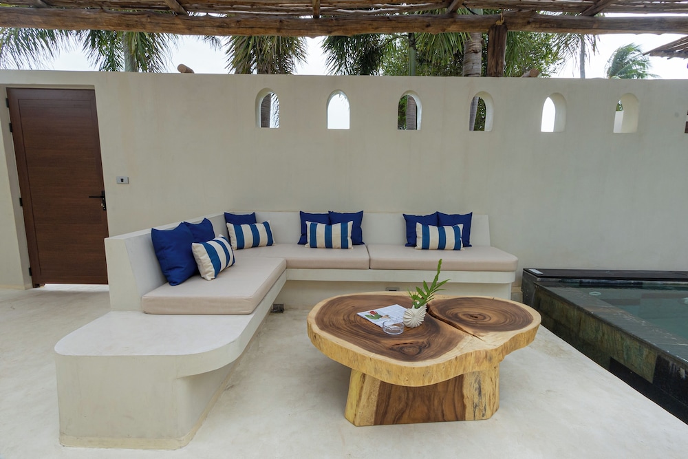KC Beach Hotel Samui (Ex KC Beach Club & Pool Villas) 120/141