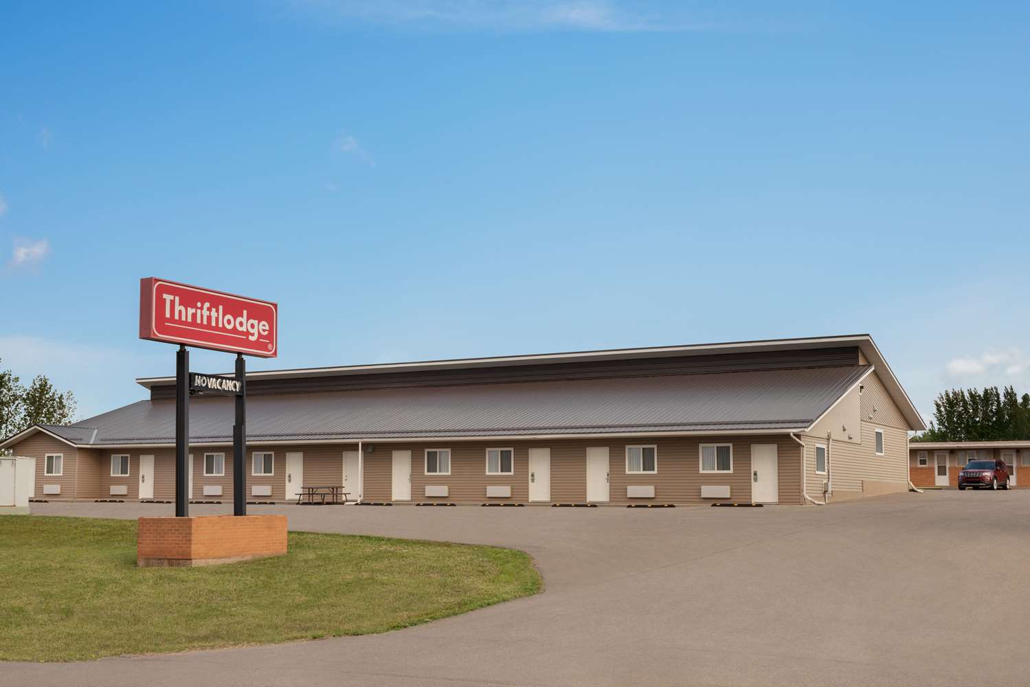 Thriftlodge Moose Jaw 4/32