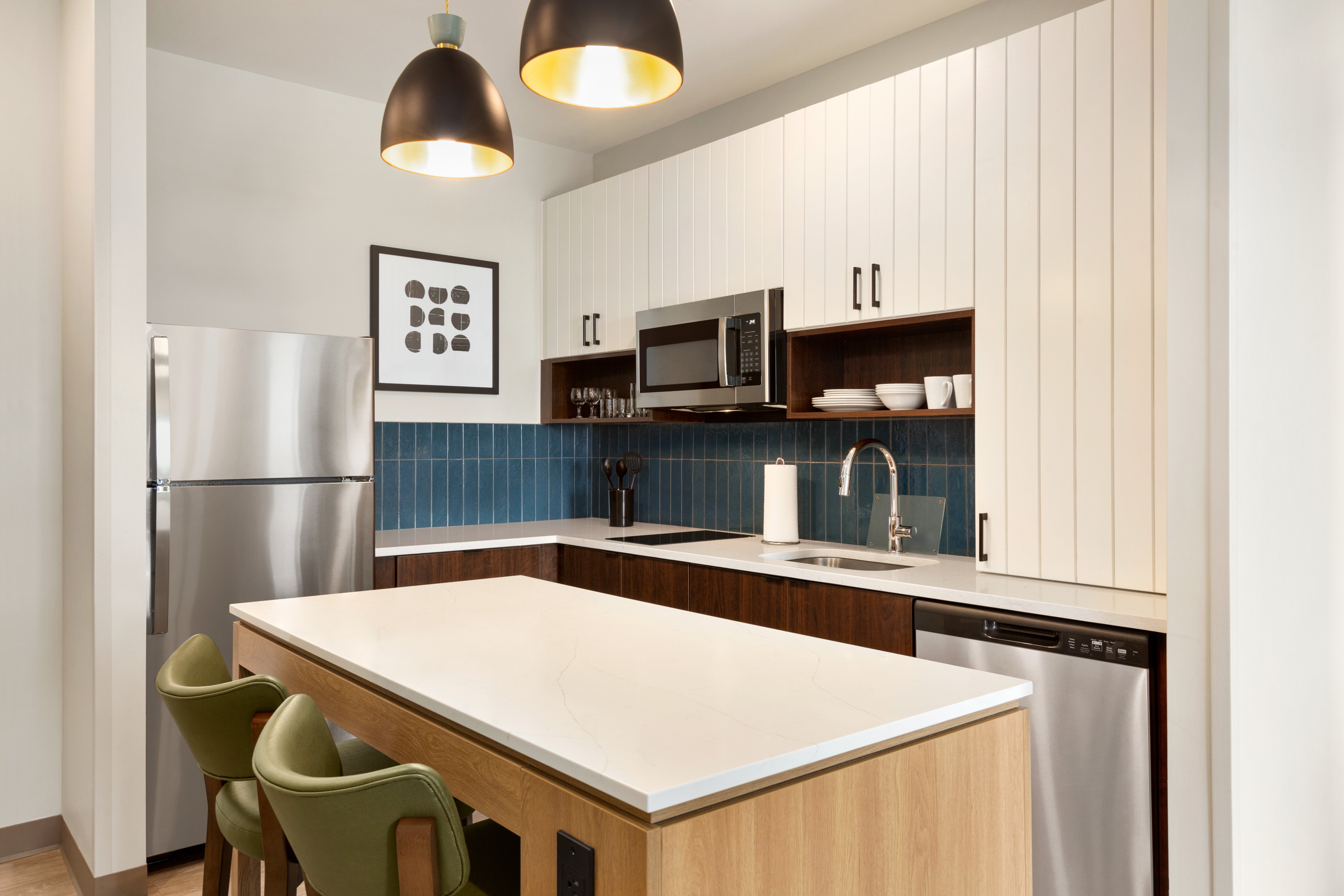 Staybridge Suites Kincardine Southeast By IHG 10/47