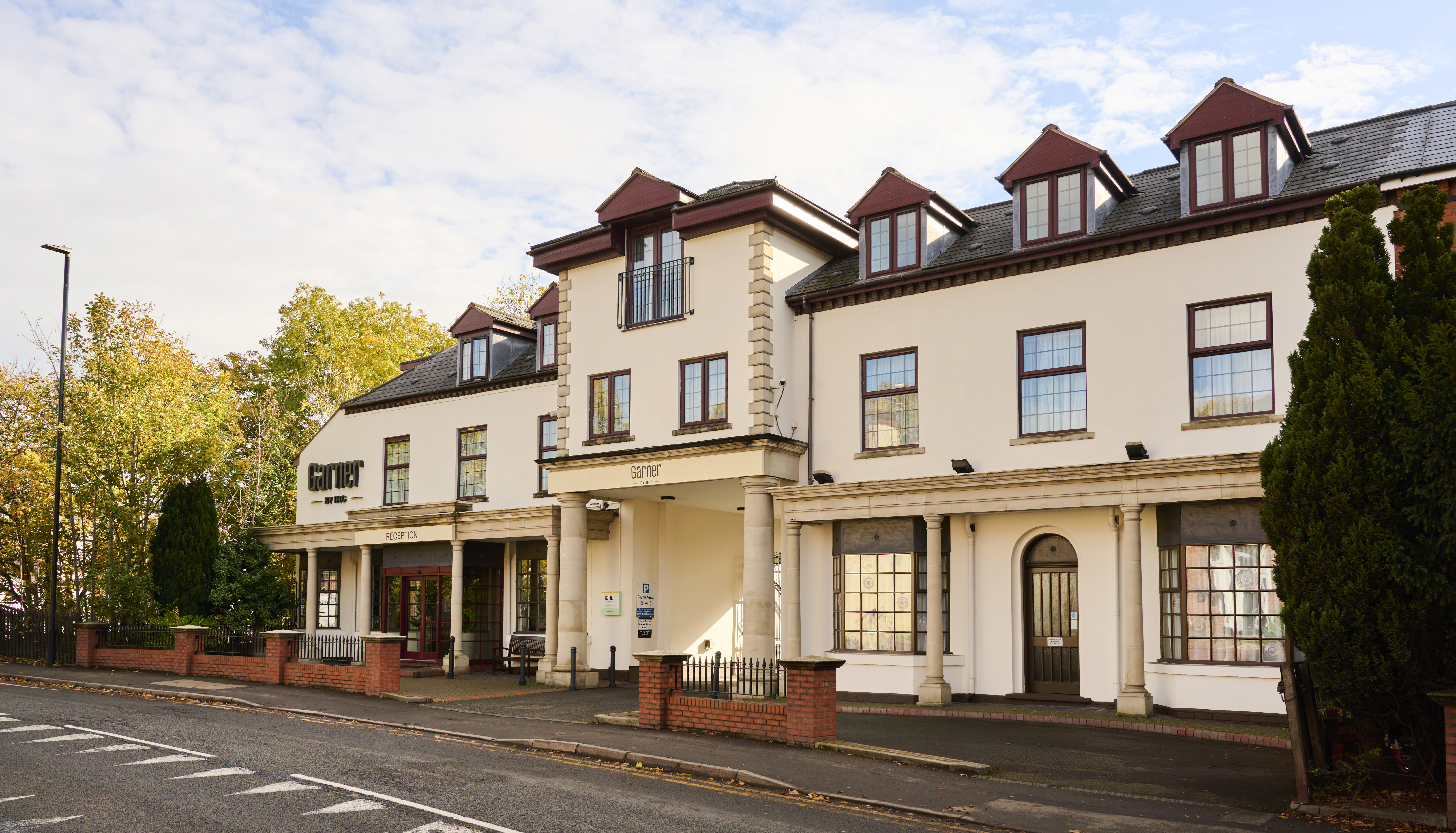 Bridge House Hotel 46/51