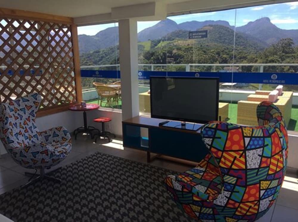 Petropolis Inn 38/50