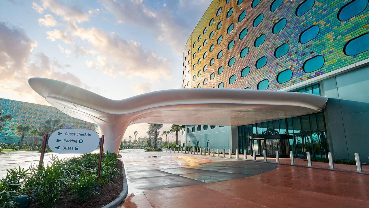 Universal's Terra Luna Resort 2/9