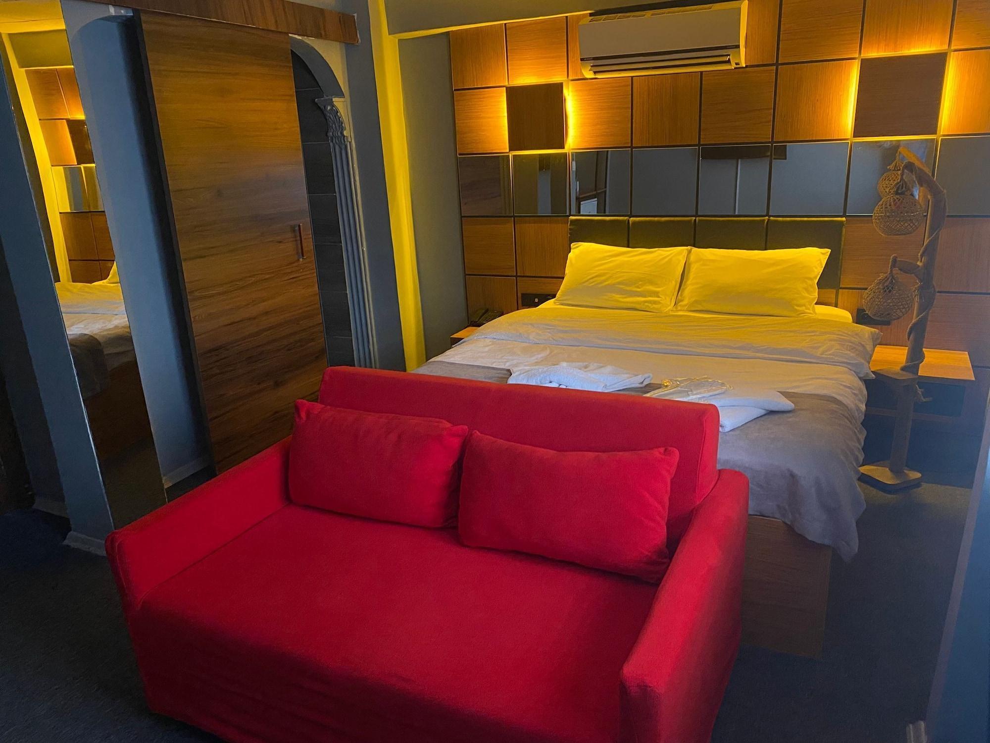 Linda Hotel Kadikoy 15/20