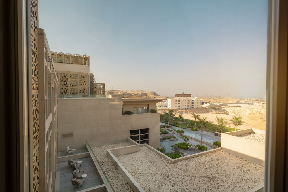 Hyatt Regency Cairo West 44/50