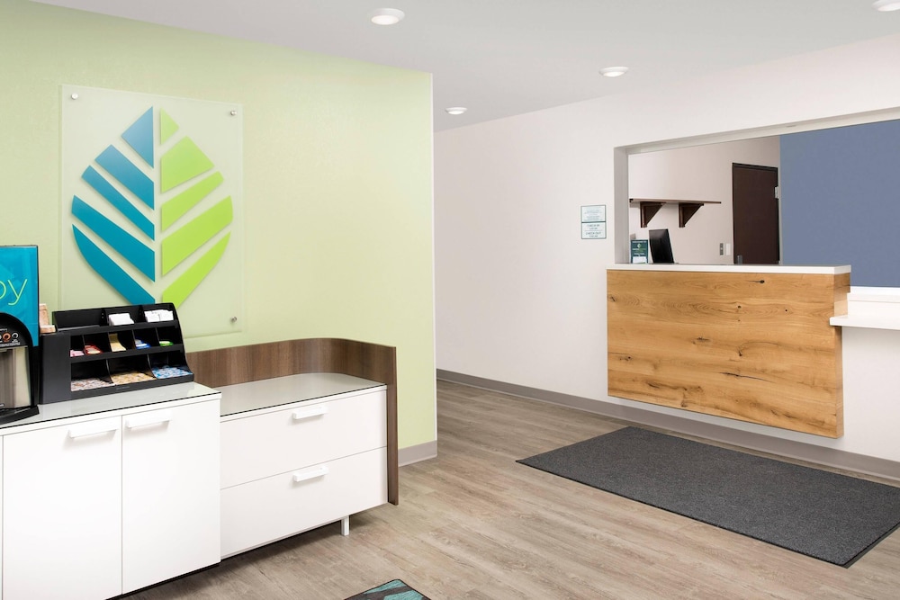 WoodSpring Suites Chicago Tinley Park 8/39