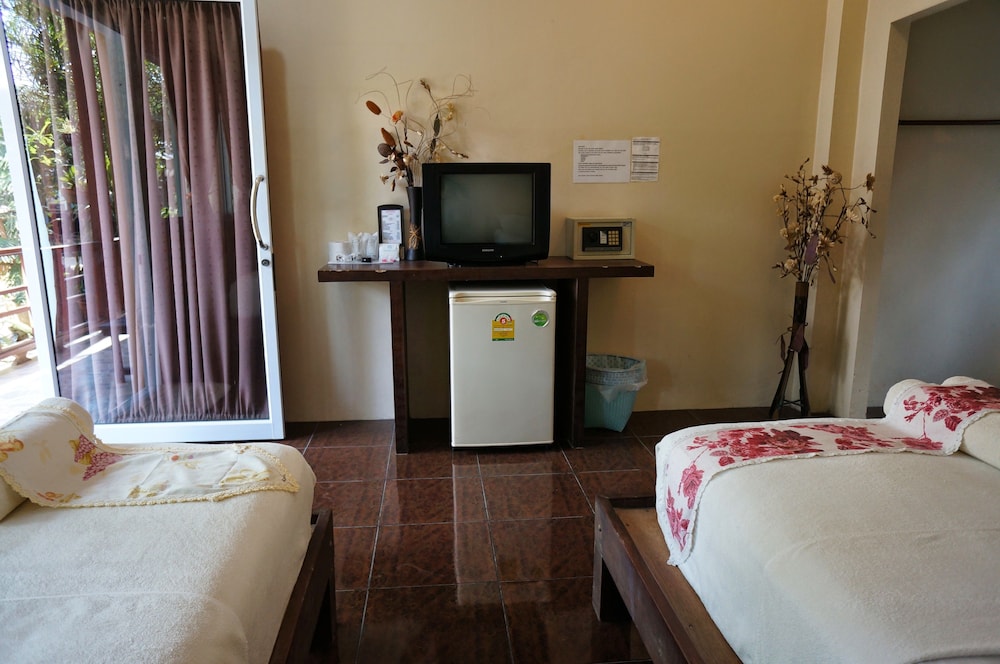 Silver Sands Beach Resort 23/100