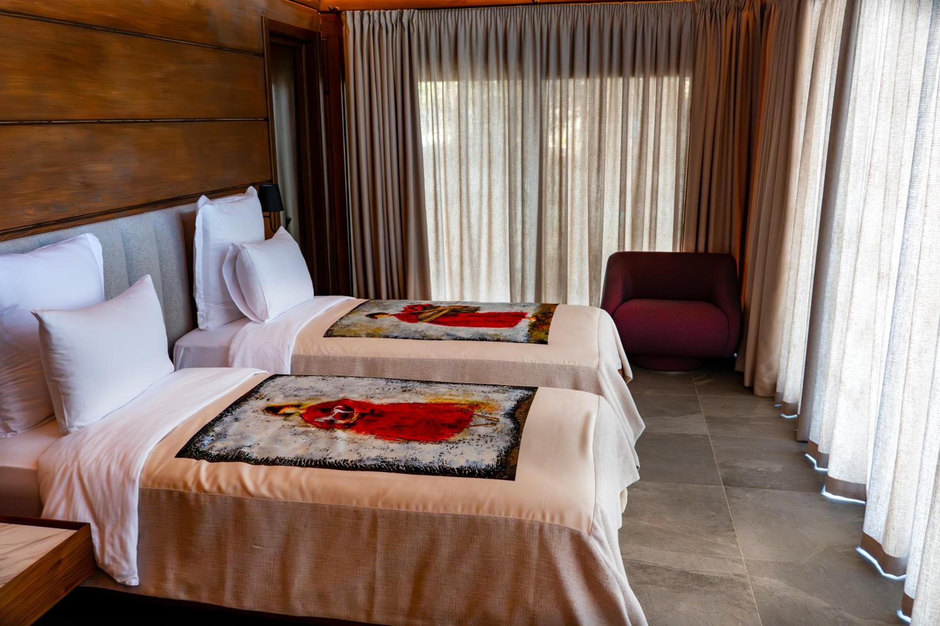 2 Bedrooms, Chalet