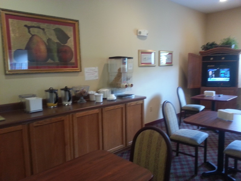 Super 8 by Wyndham Pascagoula 15/18