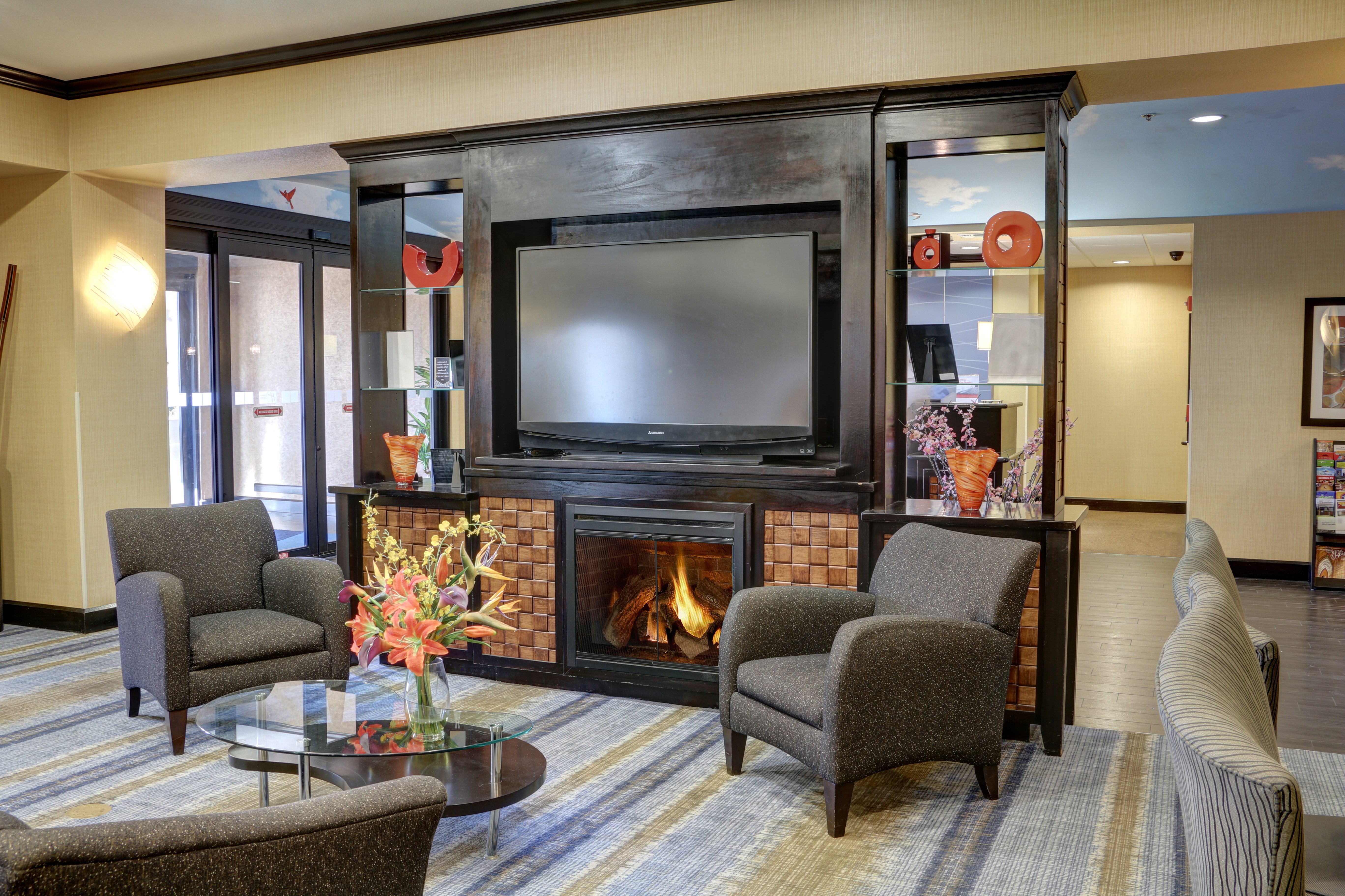 Holiday Inn Express Hotel & Suites Texarkana East 37/54