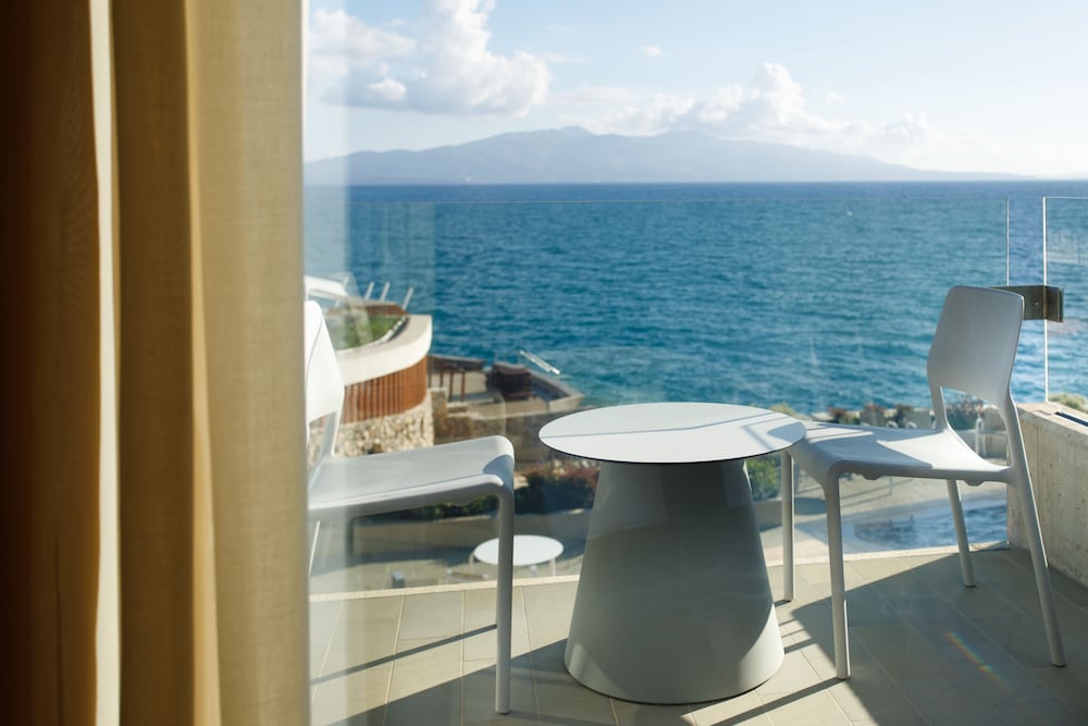 Buze Boutique Hotel 30/33