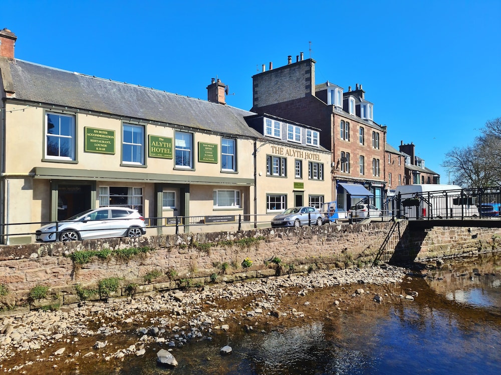 The Alyth Hotel 46/50